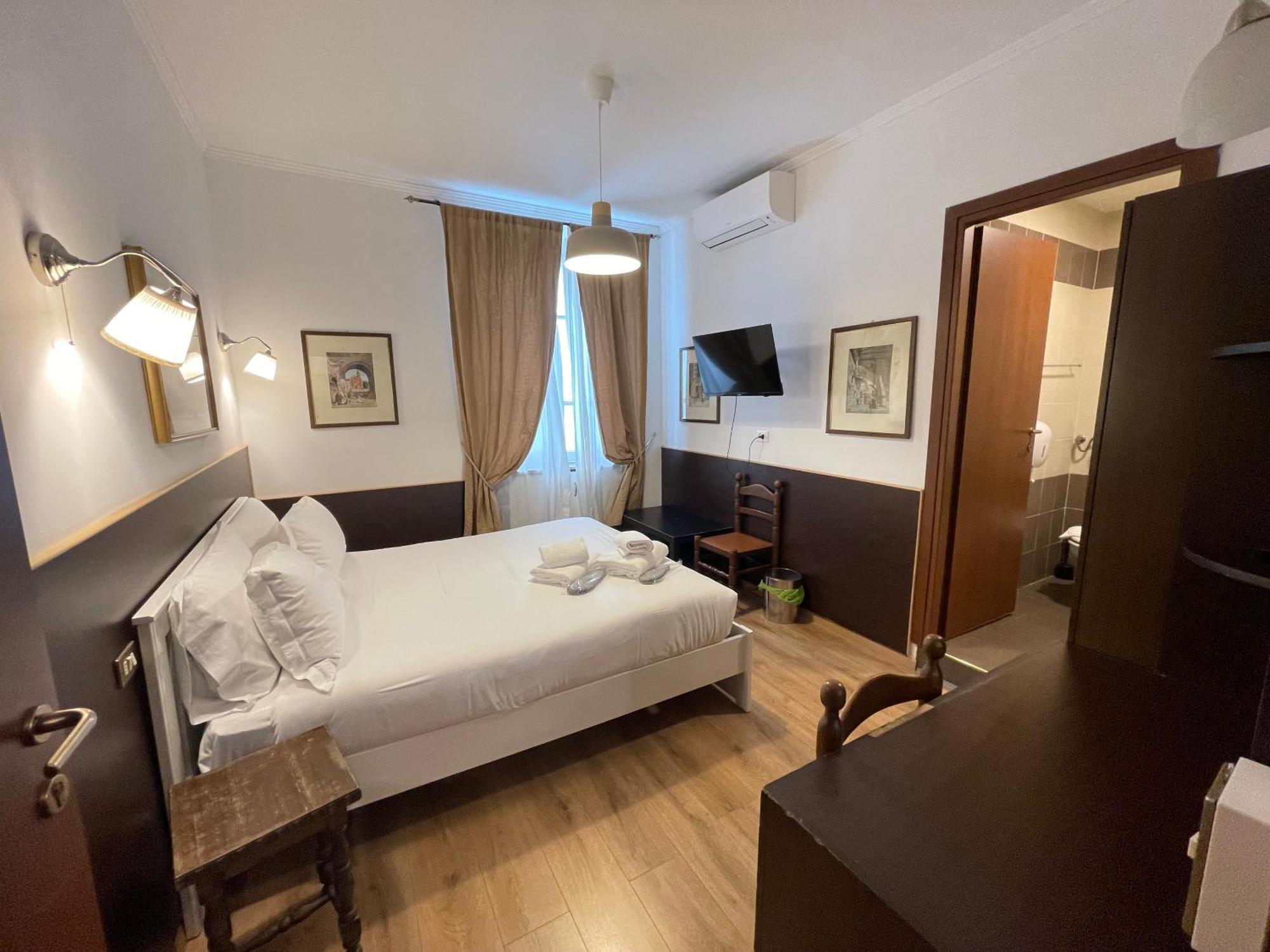 Gold House Hotel Rome Exterior photo